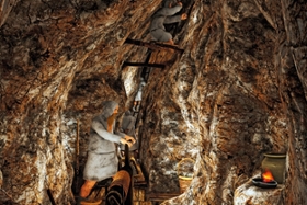 Foto: Die Archäologen wollen bei der Vermittlung des Welterbes und der wissenschaftlichen Methoden auf anschauliches Material wie diese 3D-Rekonstruktion des untertägigen Bergbaubetriebes für den praktischen Unterricht setzen.