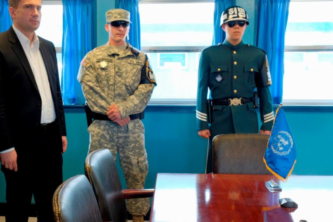 In der Demilitarisierten Zone machte sich Wirtschaftsminister Martin Dulig ein Bild von der politischen Situation zwischen Süd- und Nordkorea.