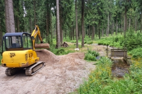 Foto: Baustelleneinrichtung am Hanggraben der Talsperre Cranzahl