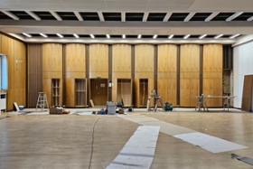Foto: Arbeiten im Orchesterprobenraum der Semperoper