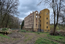 Foto: Brandruine der ehemaligen Spinnmühle in Chemnitz-Wittgensdorf
