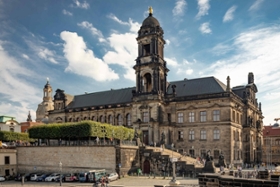 Foto: Elbansicht vom Ständehaus an der Brühlschen Terrasse Dresden