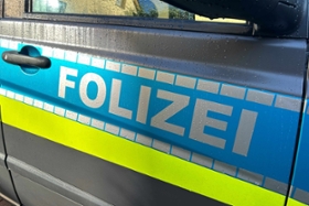 Foto: Sichergestellter Mercedes - Aufschrift