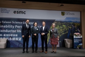 Foto: Eröffnung der sächsisch-taiwanischen Wissenschaftskonferenz in Taipei
v. l. Wissenschaftminister Sebastian Gemkow, Robin Bing-Yu Chen ( stellv. taiwanischer Wissenschaftsminister), Ministerpräsident Michael Kretschmer, Prof. Ursula Staudinger (Rektorin der TU Dresden)