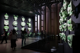 Foto: Ministerpräsident Michael Kretschmer besucht den japanischen Pavillon auf der  Weltausstellung Expo 2025 in Osaka (Japan). Auf der Expo 2025 präsentiert sich der Freistaat Sachsen dem breiten internationalen Publikum mit sächsischer Kunst, Handwerk & Kultur. In diesem Rahmen können sich sächsische Unternehmen präsentieren und darüber Zugang zu wichtigen japanischen Konzernen erhalten sowie Sachsen für weitere Investitionen aus Japan positionieren