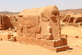 Foto: Mauerante in Form eines Elefanten in Musawwarat es-Sufra, Sudan