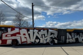 Foto: Bild zum Beitrag - Zwei Tatverdächtige zu Graffiti ermittelt