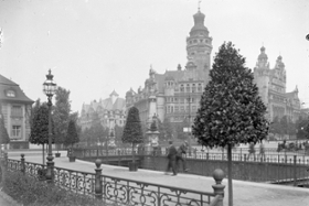 Foto: Leipzig, Blick über den Rathausring auf das Neue Rathaus, Paul Wolff, um 1915