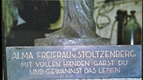 Foto: Gestohlene Bronzeplatte