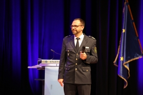 Foto: Rektor Stefan Dörner begrüßt die Anwesenden