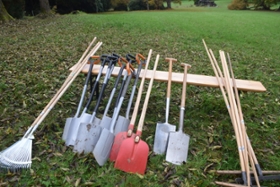 Foto: Gartengeräte für das Parkseminar Wechselburg